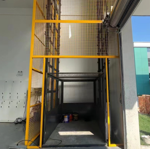 漳浦导轨式升降机助力物流园破解运输难题